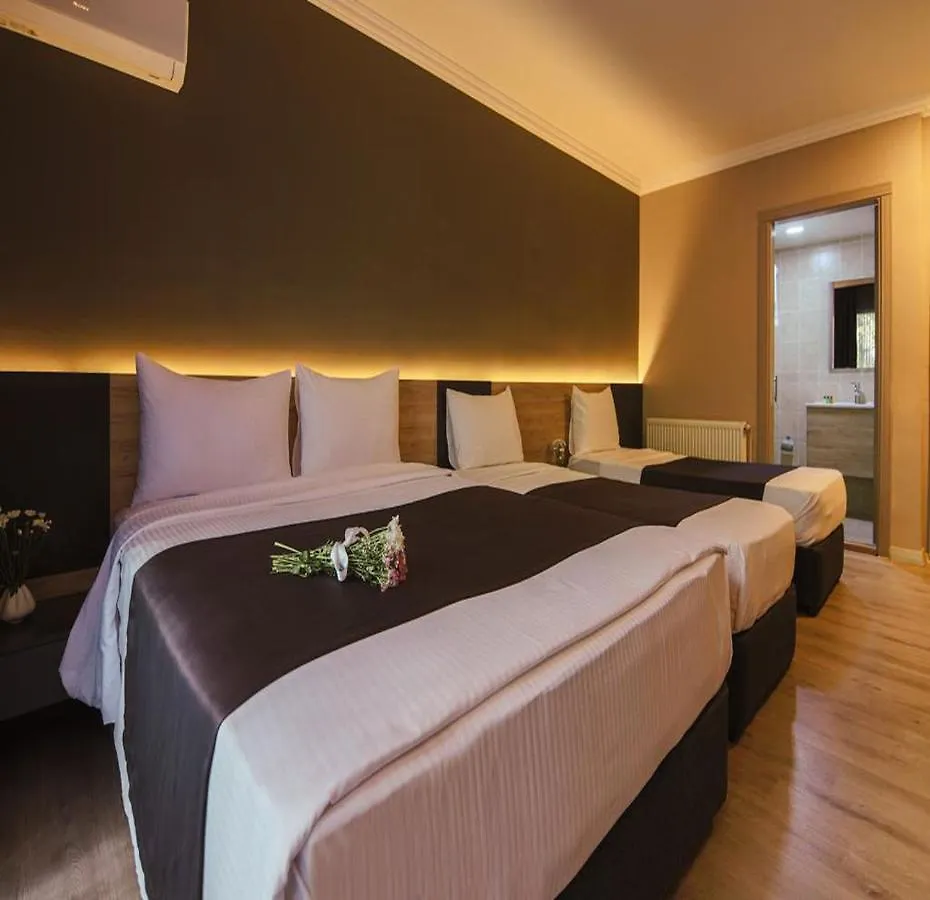 Grand Faik Hotel Çeşme Turchia