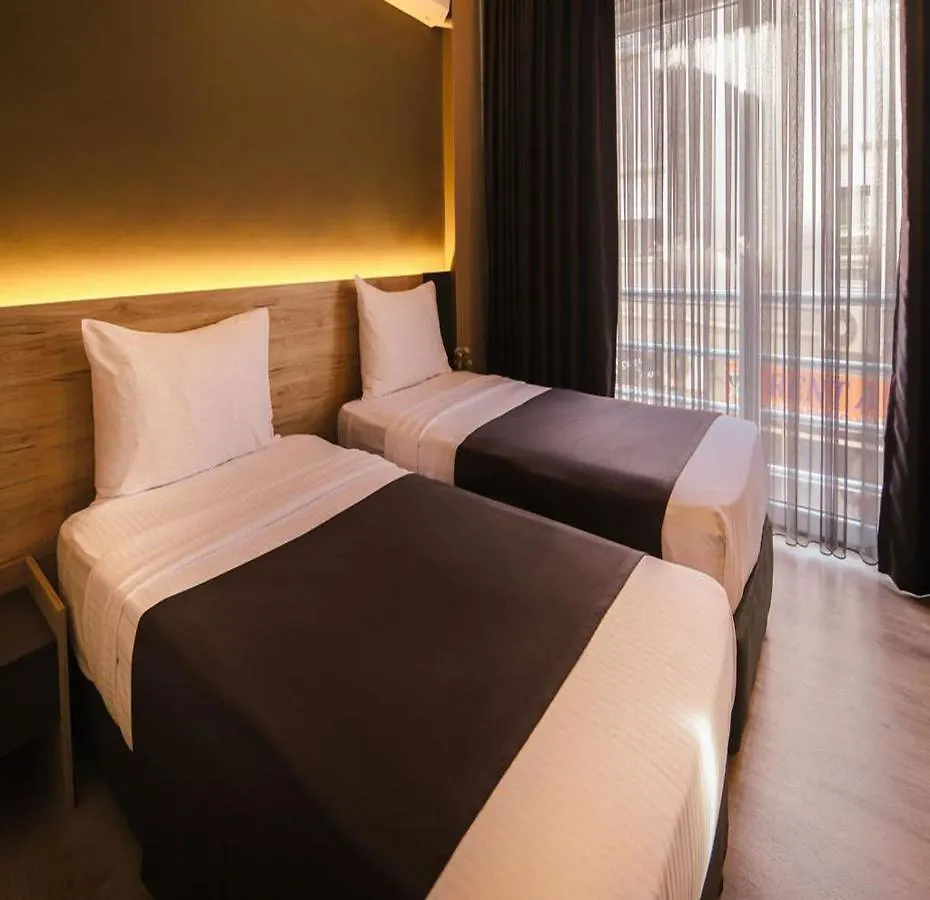 Grand Faik Hotel Çeşme